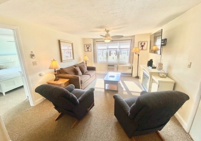 One-Bedroom Suites